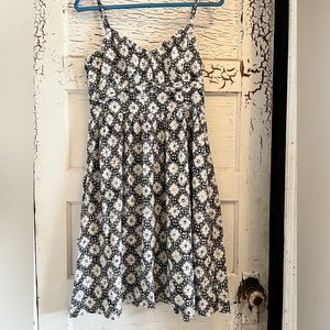 Vince. Sleeveless Summer Dress